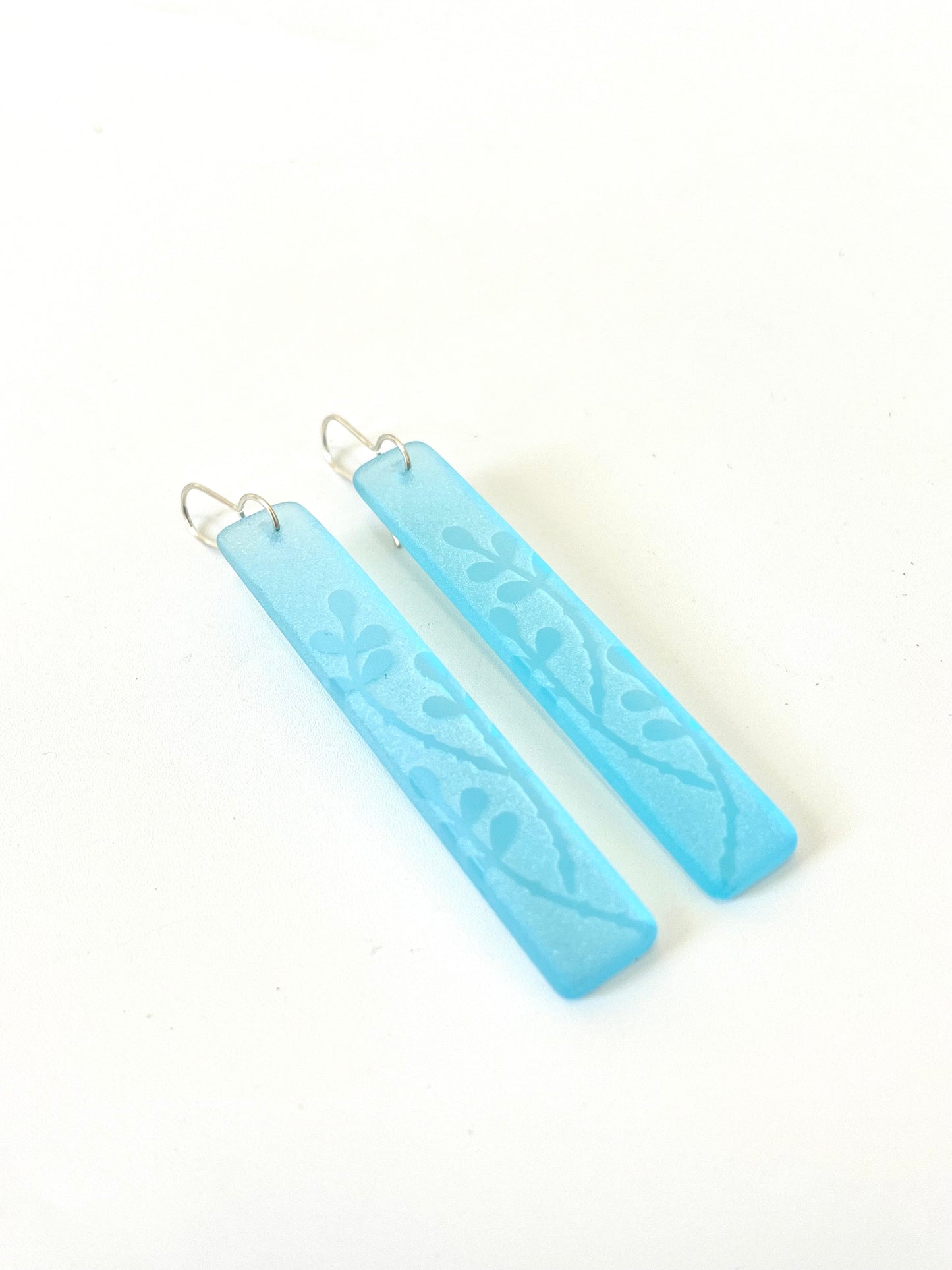 Rātā Vine Drop Earrings - Light Blue