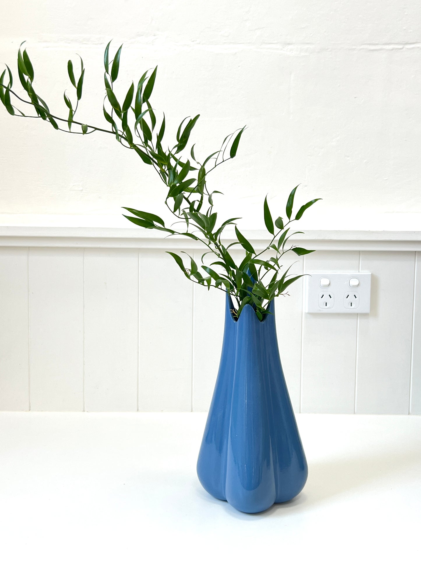 Lilium Vase - Glossy French Blue
