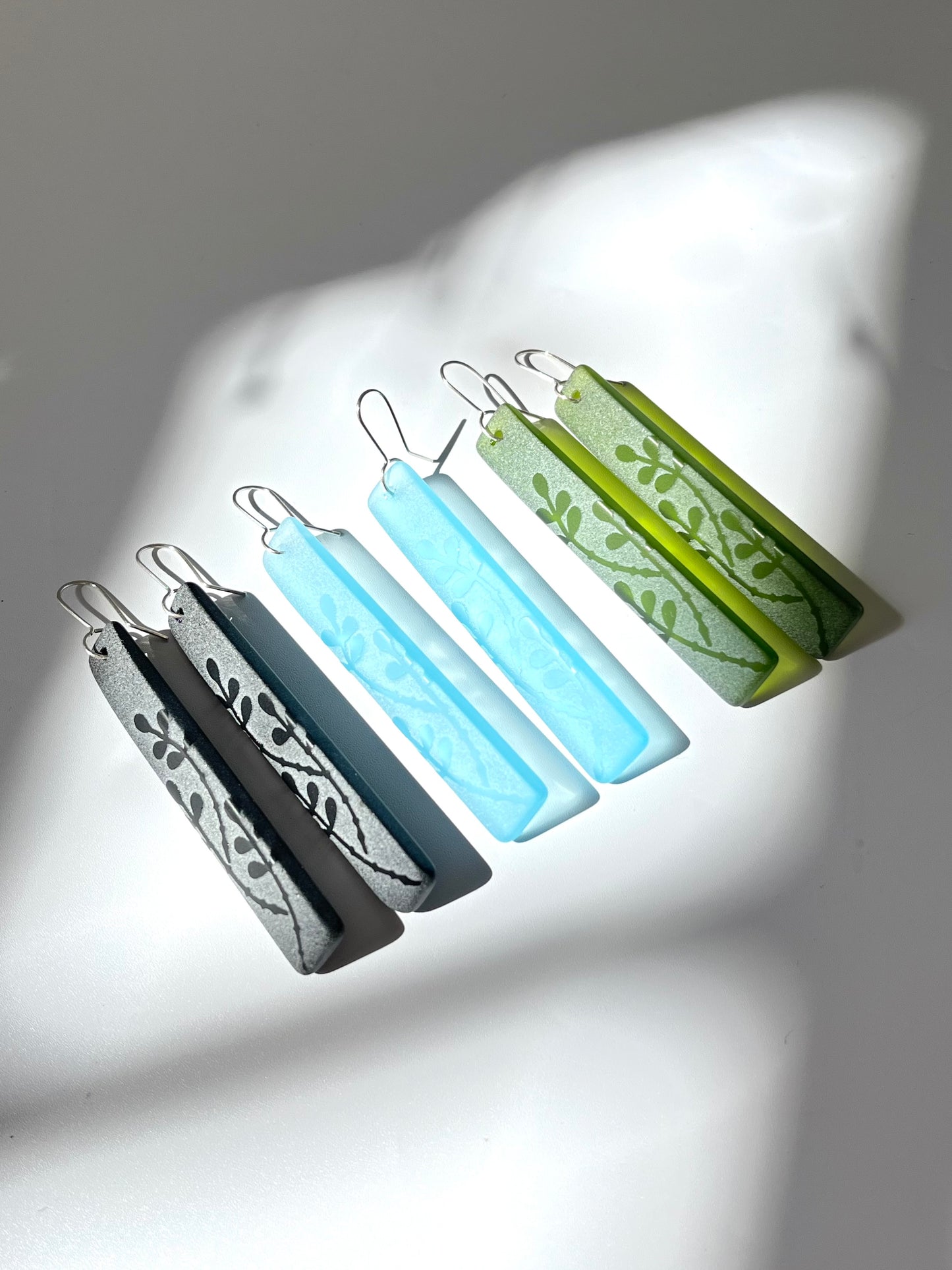 Rātā Vine Drop Earrings - Light Blue