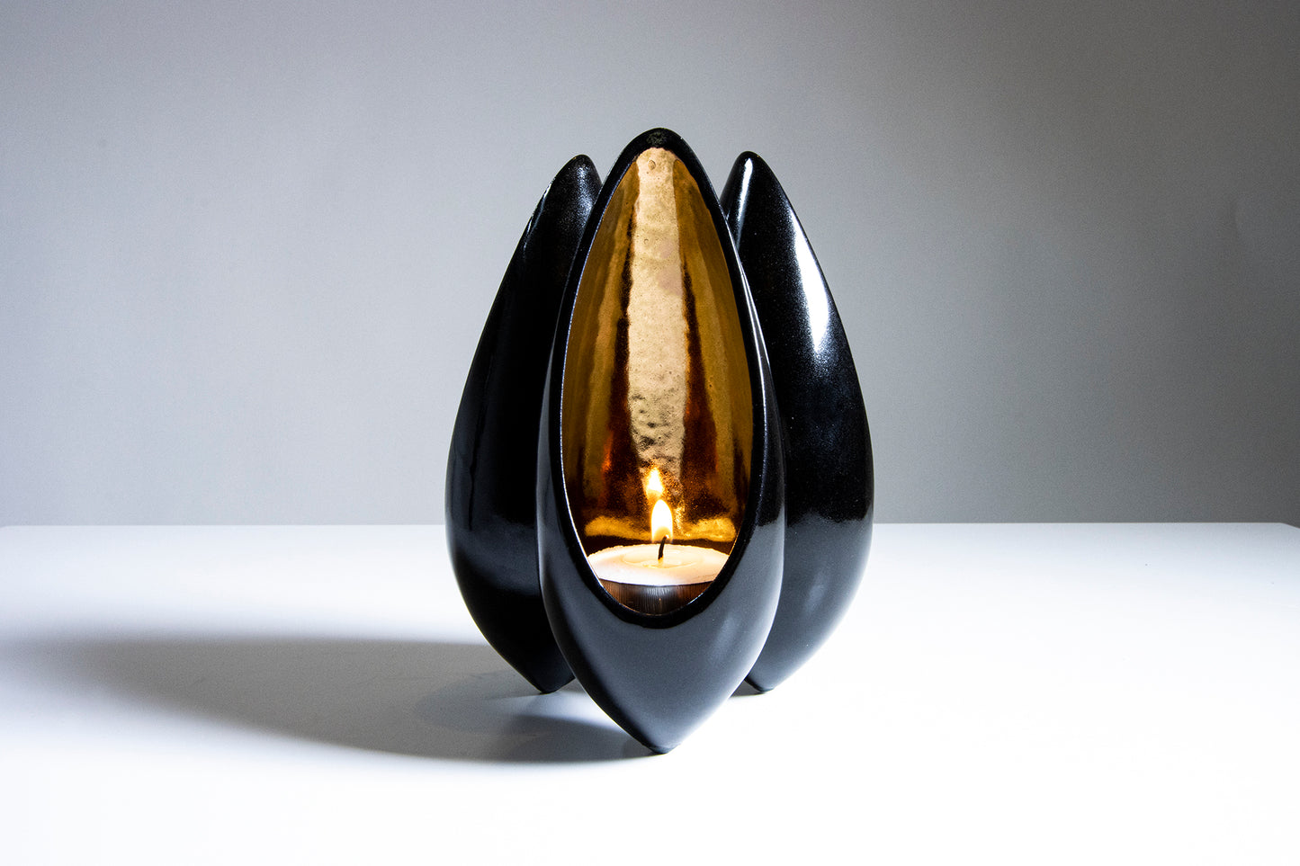 Seed Pod Tealight Holder - Matte Black with Copper Lustre