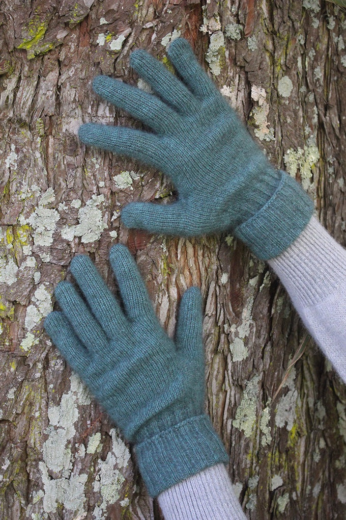 Possum Merino Turn Back Gloves - Sage