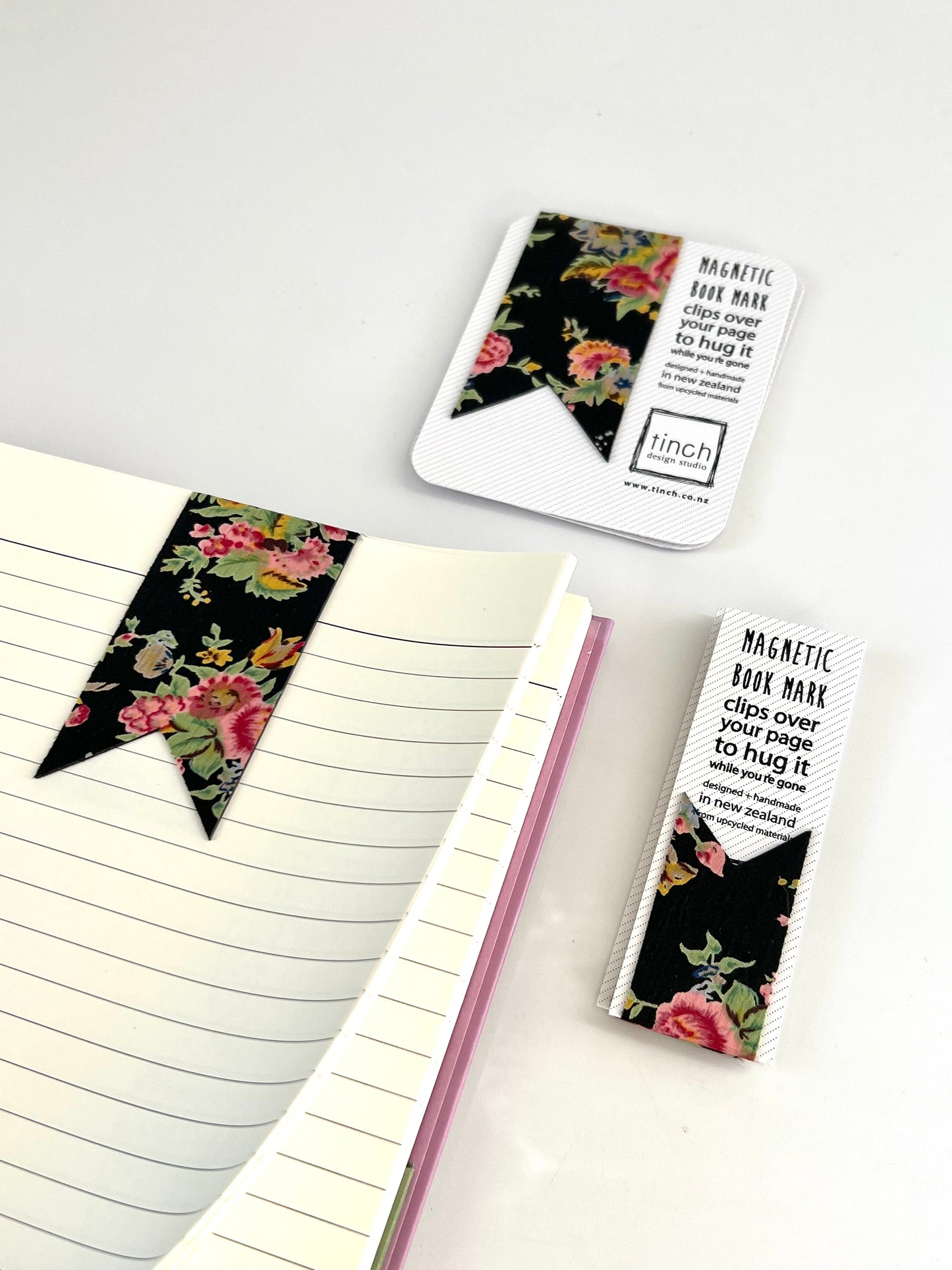 Magnetic Bookmark - assorted