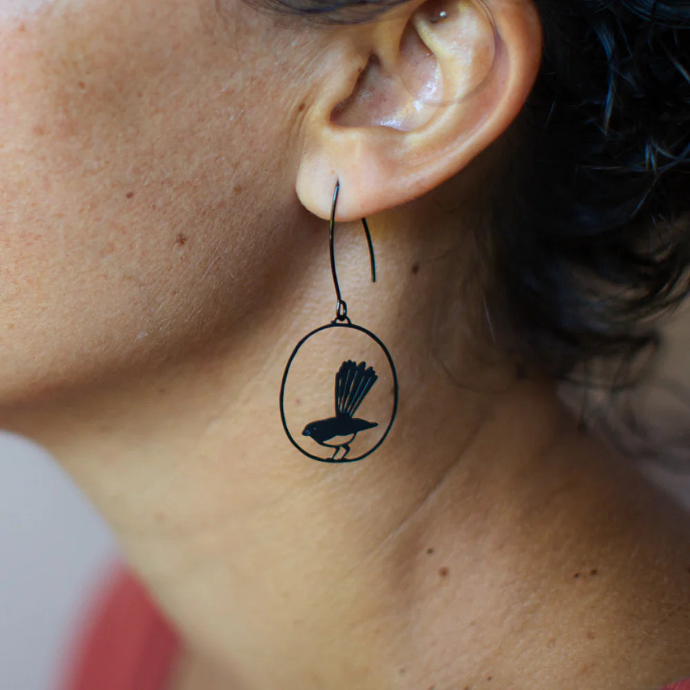 Willy Wagtail Earrings in Black