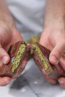 Valentine's Day Dubai-Style Chocolate Pistachio Knafeh Bar - 200g