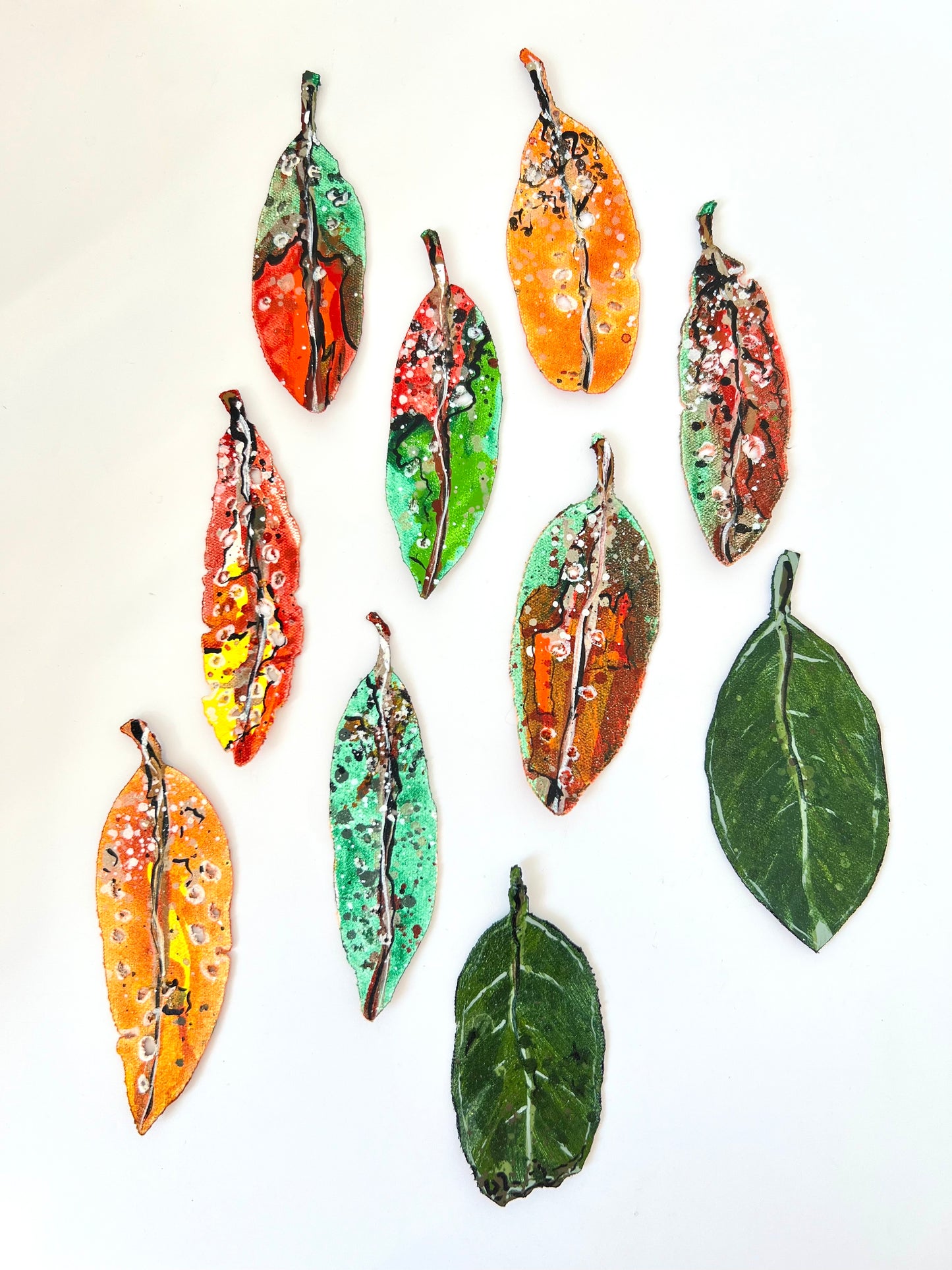 Tiny Pohutukawa Leaf (21712)