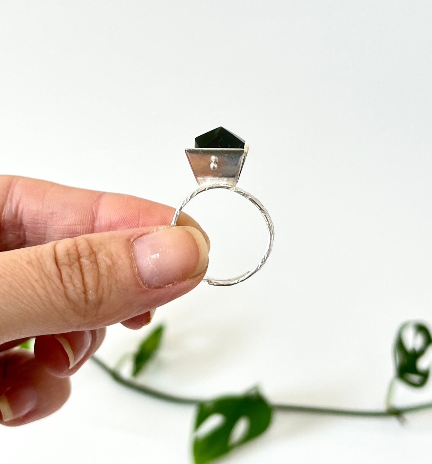 Jade & Sterling Silver Irregular Facet V Ring (RI-FC4)