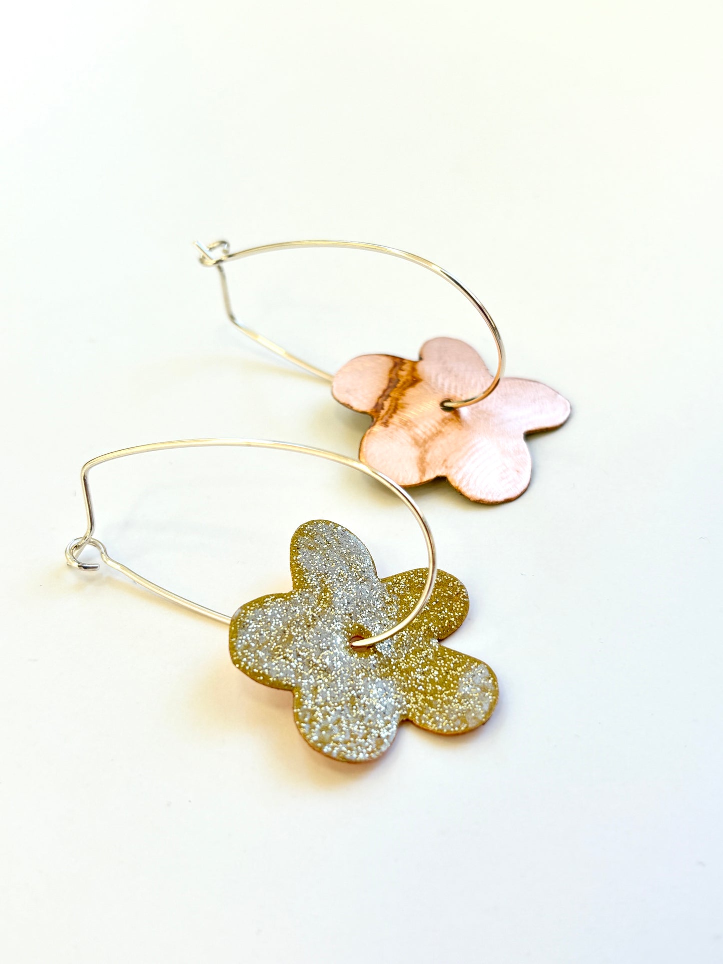 Bonnie Drop Flower Earrings - Gold Glitter