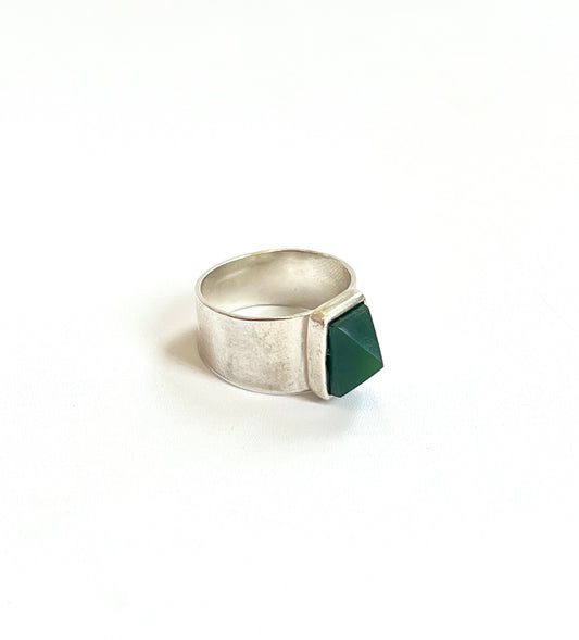 Jade & Sterling Silver Rectangle Facet Tapered Ring (RI-RE7)