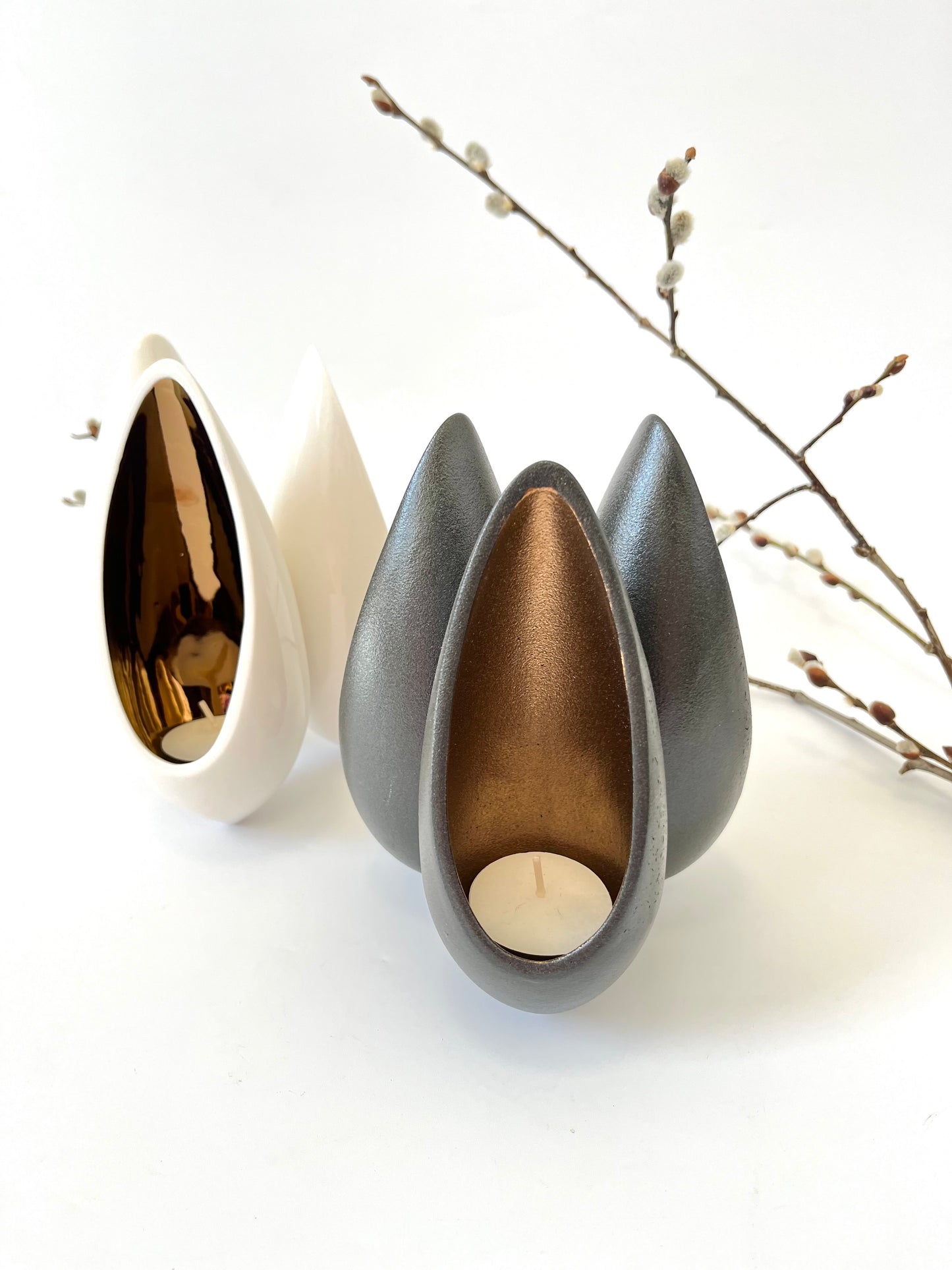 Seed Pod Tealight Holder - Matte Black with Copper Lustre