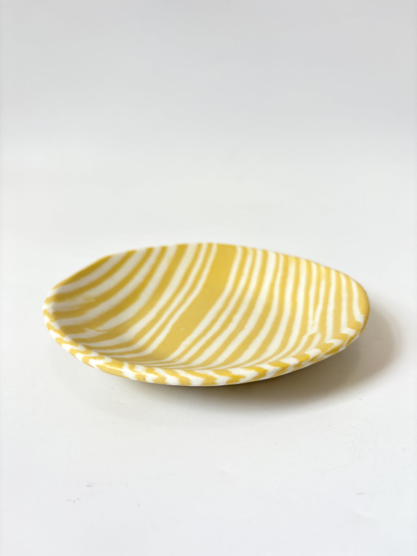 Ceramic Nerikomi Flat Dish - Yellow Stripe