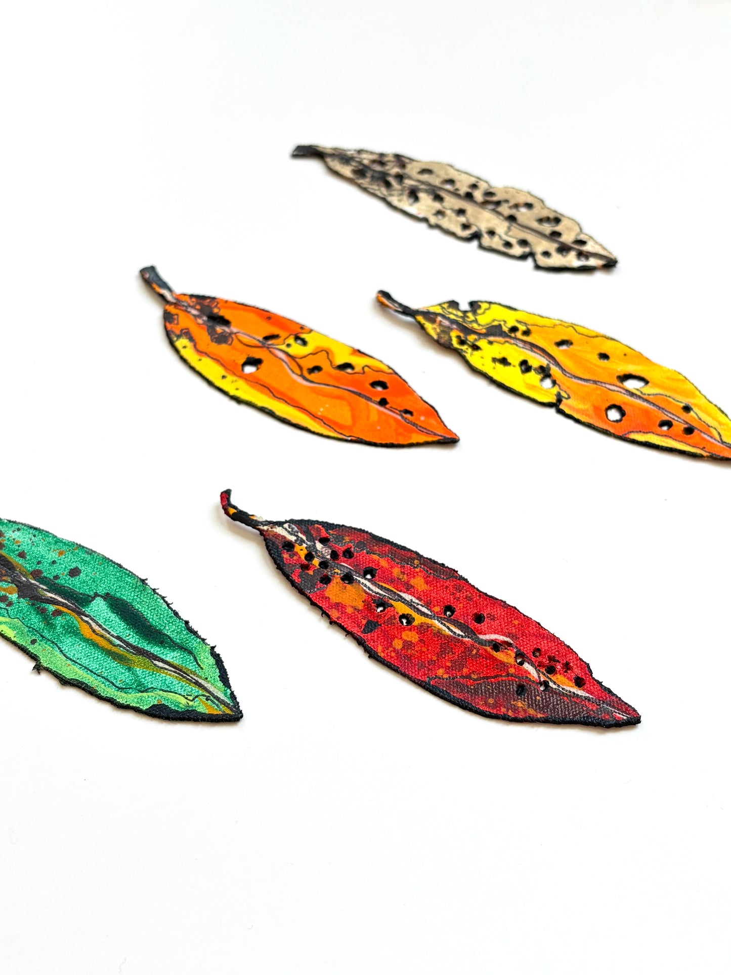 Tiny Pohutukawa Leaf (21673)
