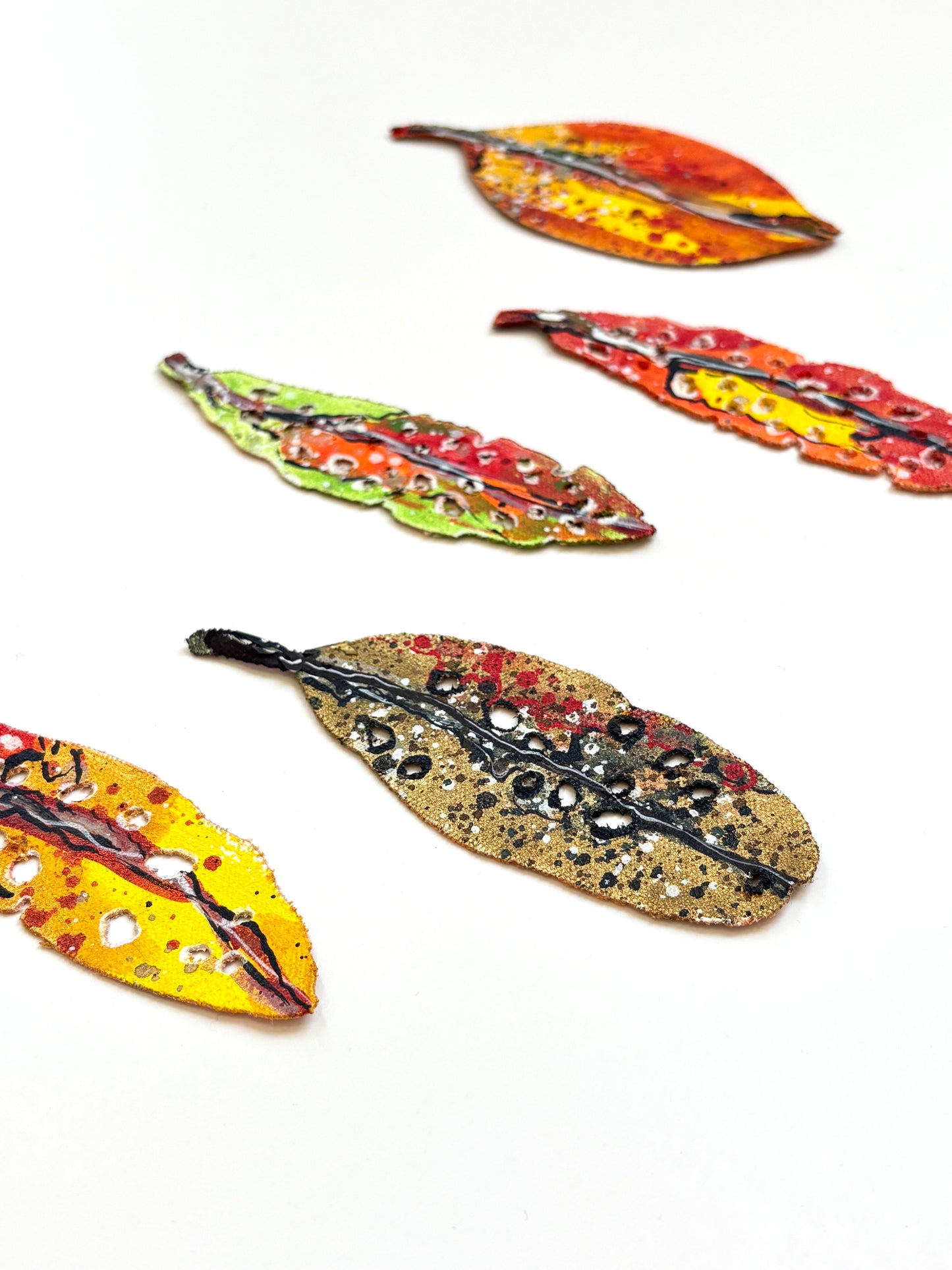 Tiny Pohutukawa Leaf (22036)