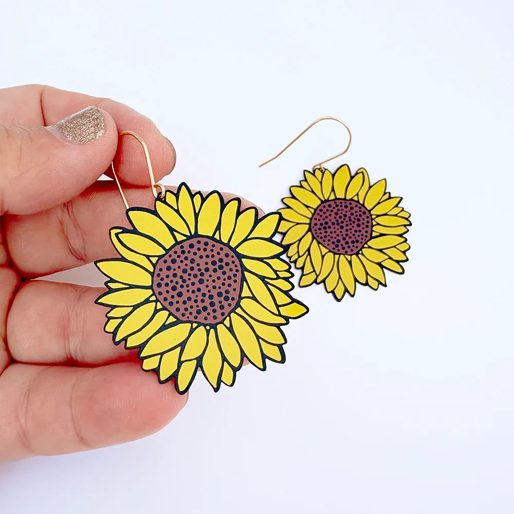 Midi Sunflower Earrings in Black / Brown / Yellow
