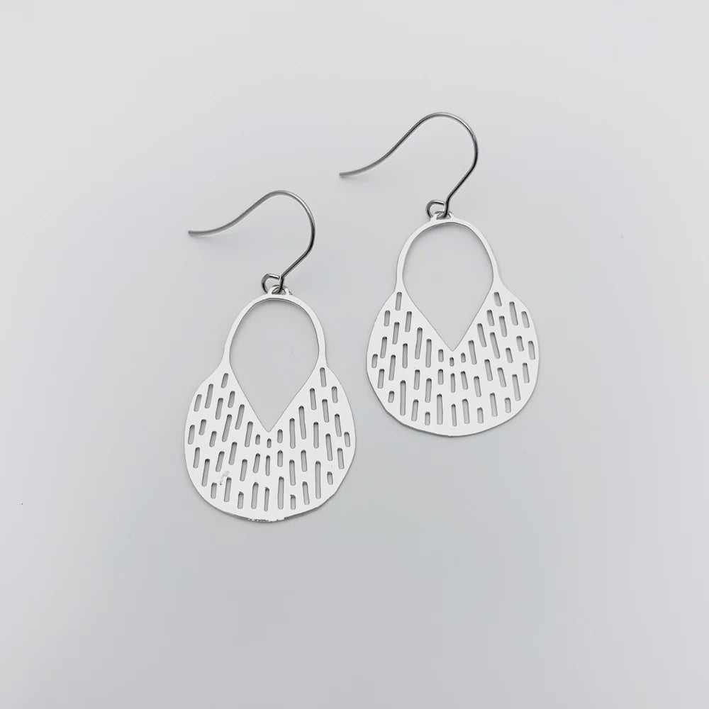 Mini Callisia Earrings in Silver
