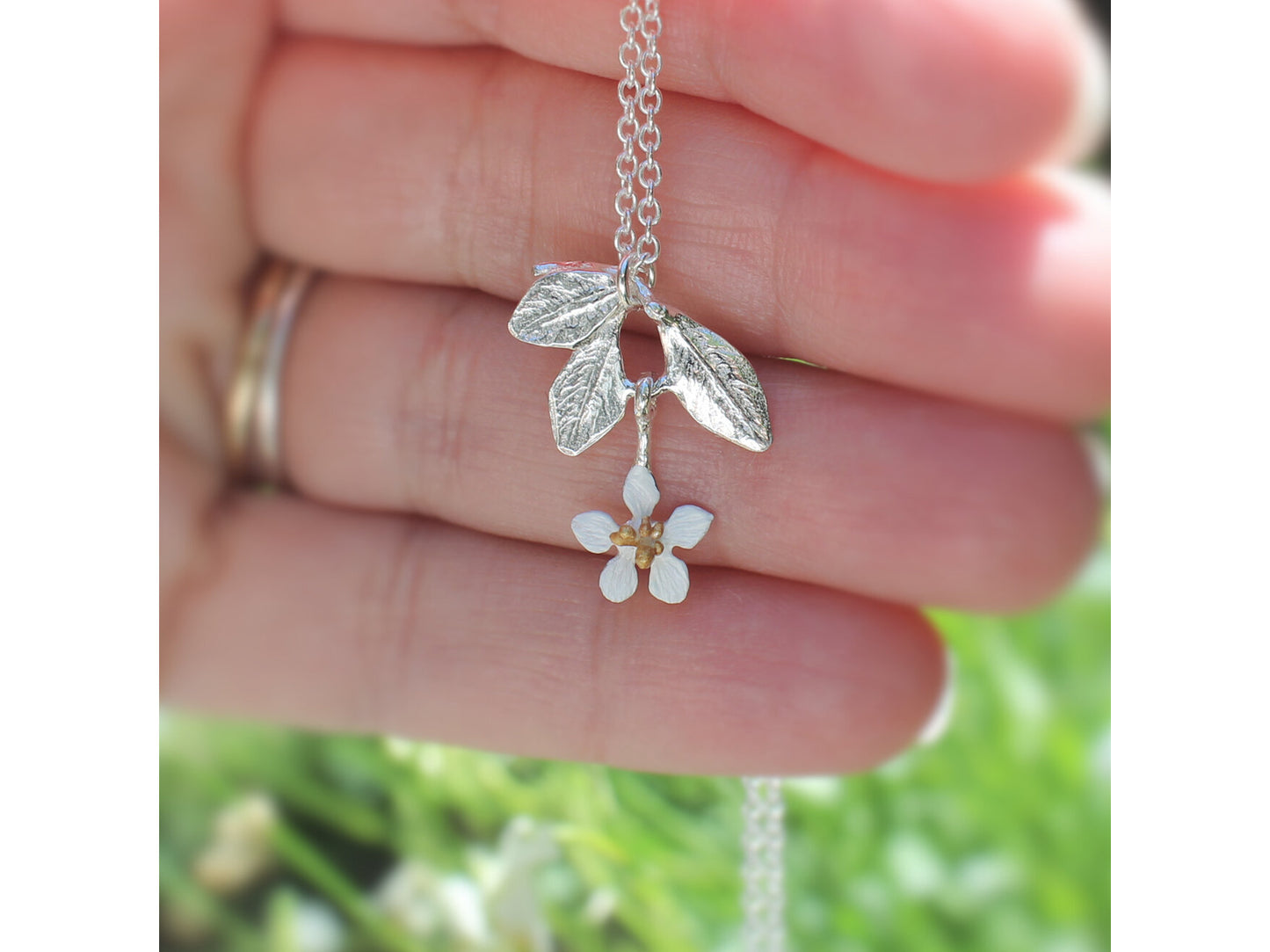 Neroli Blossom and Leaves Necklace