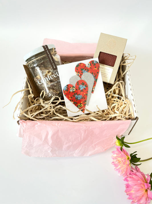 $45 Giftbox - Toffee, Soap, Heart Magnets