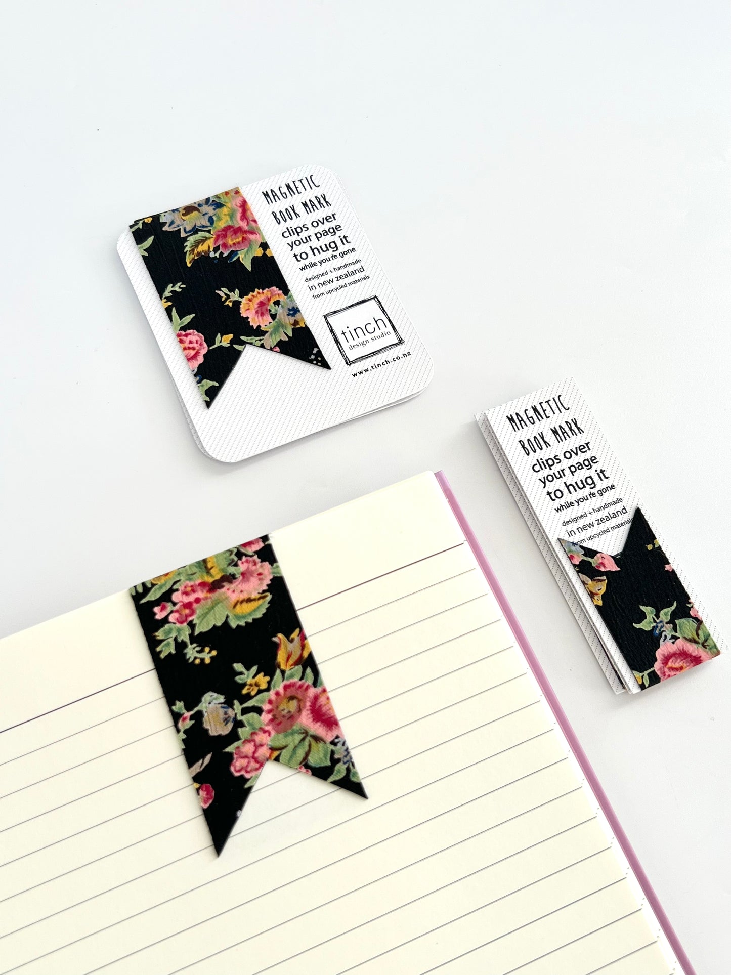 Magnetic Bookmark - Black Floral