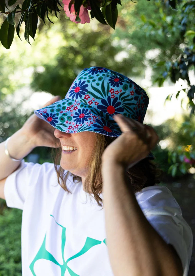Reversible Bucket Hat - Thin Pin Blue / Meadow
