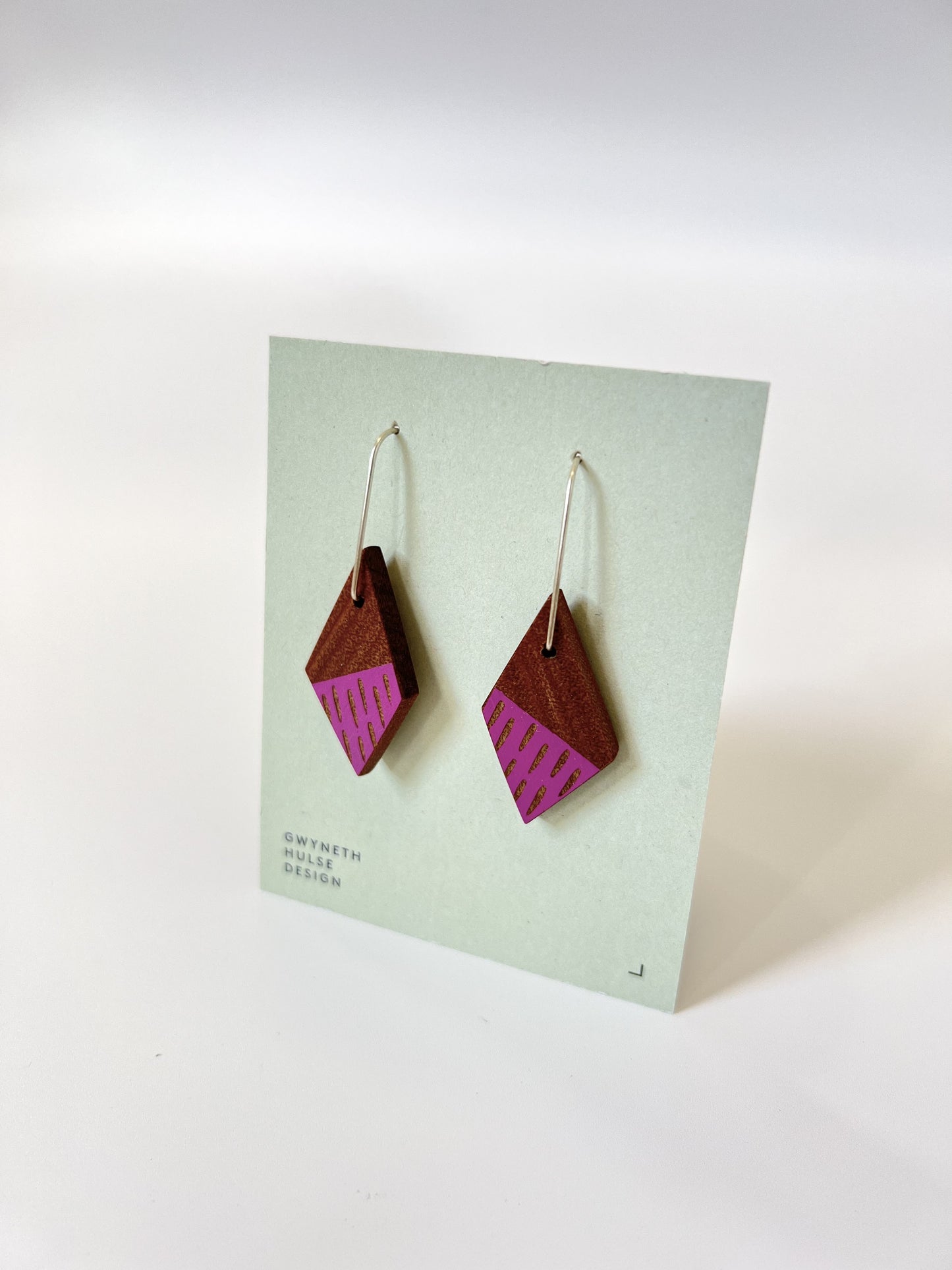 Dash Earrings - Fuschia