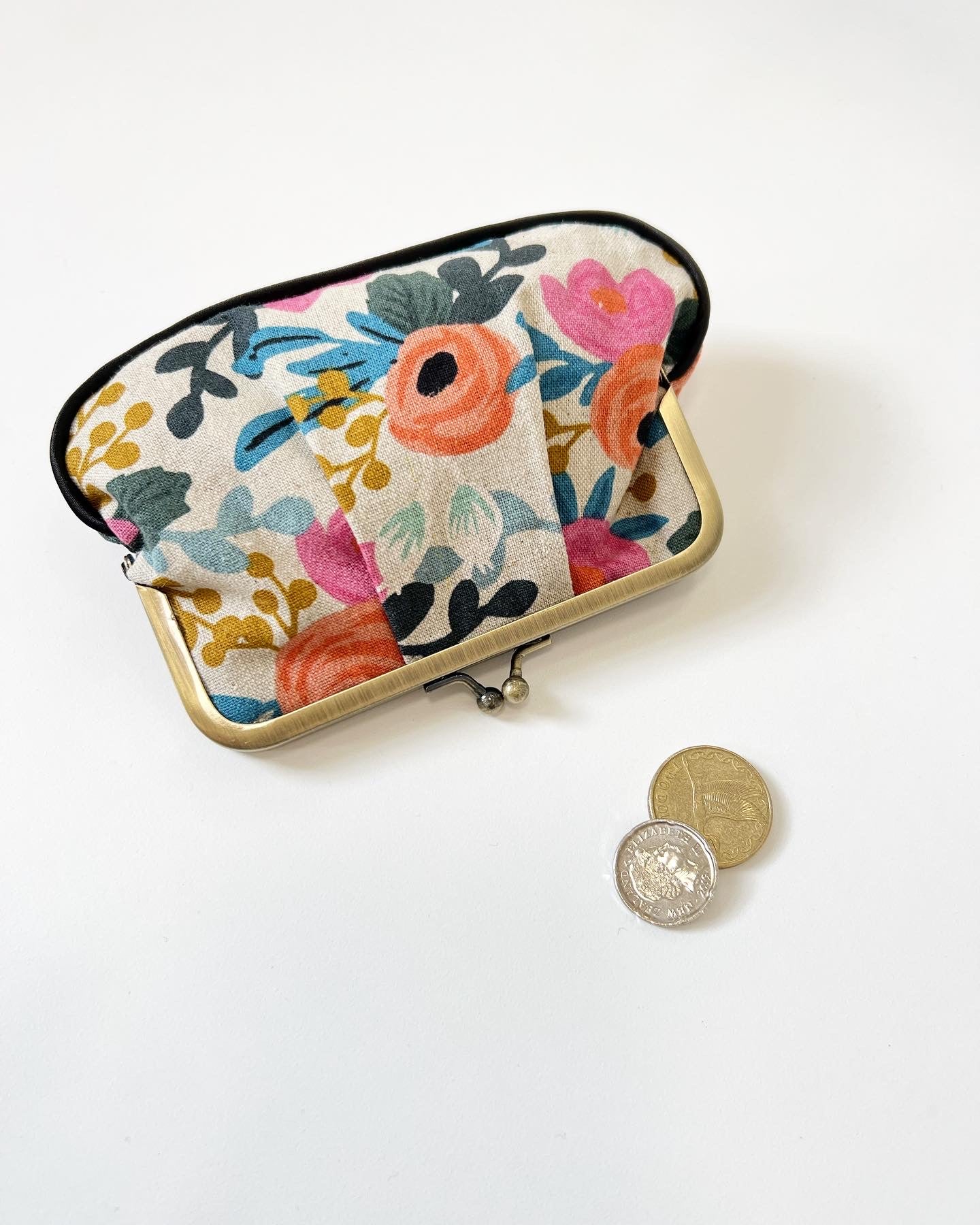Pleat Coin Purse - Garden Party, Sand