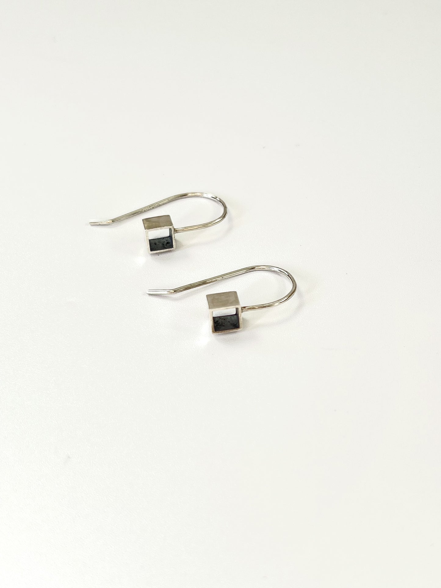Silver Boxes with Black inside - earrings (#214)