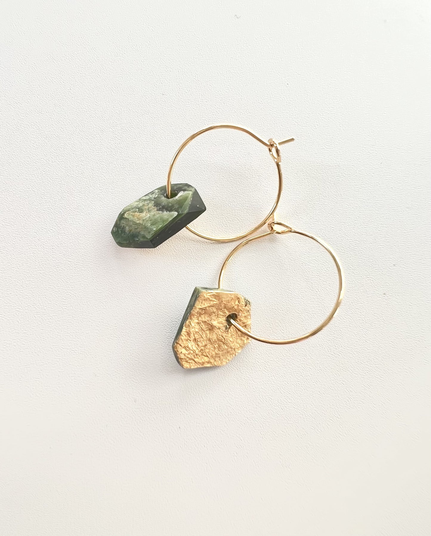 Gold Back Facet Earrings (EA-GL8)