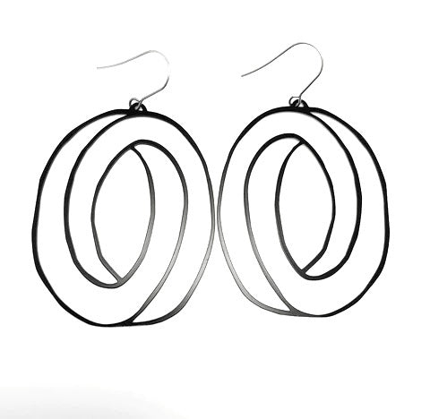 Ollusion Dangles in Black