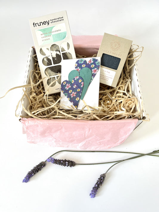 $45 Giftbox - Chocolate, Soap, Heart Magnets