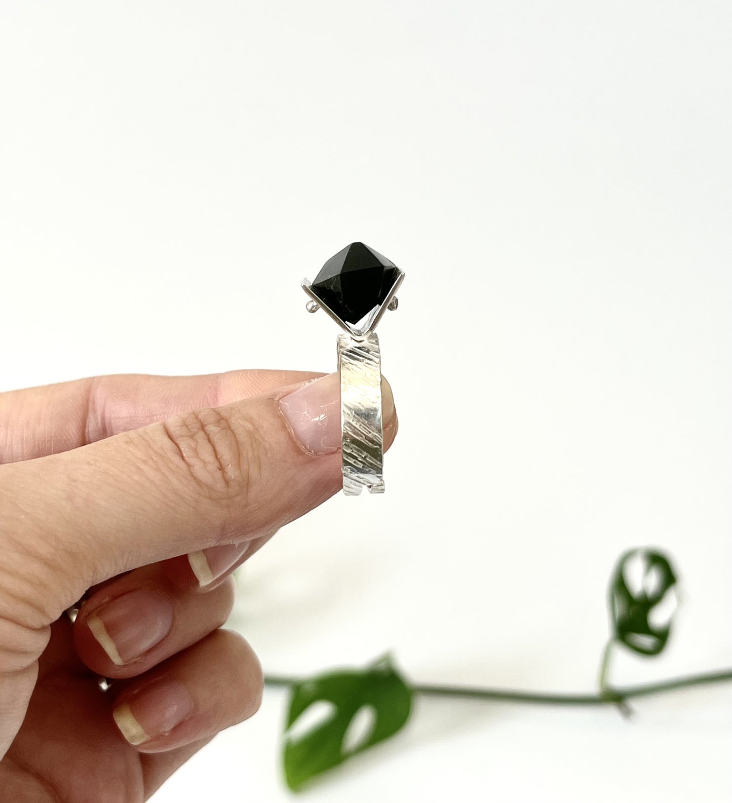 Jade & Sterling Silver Irregular Facet V Ring (RI-FC4)