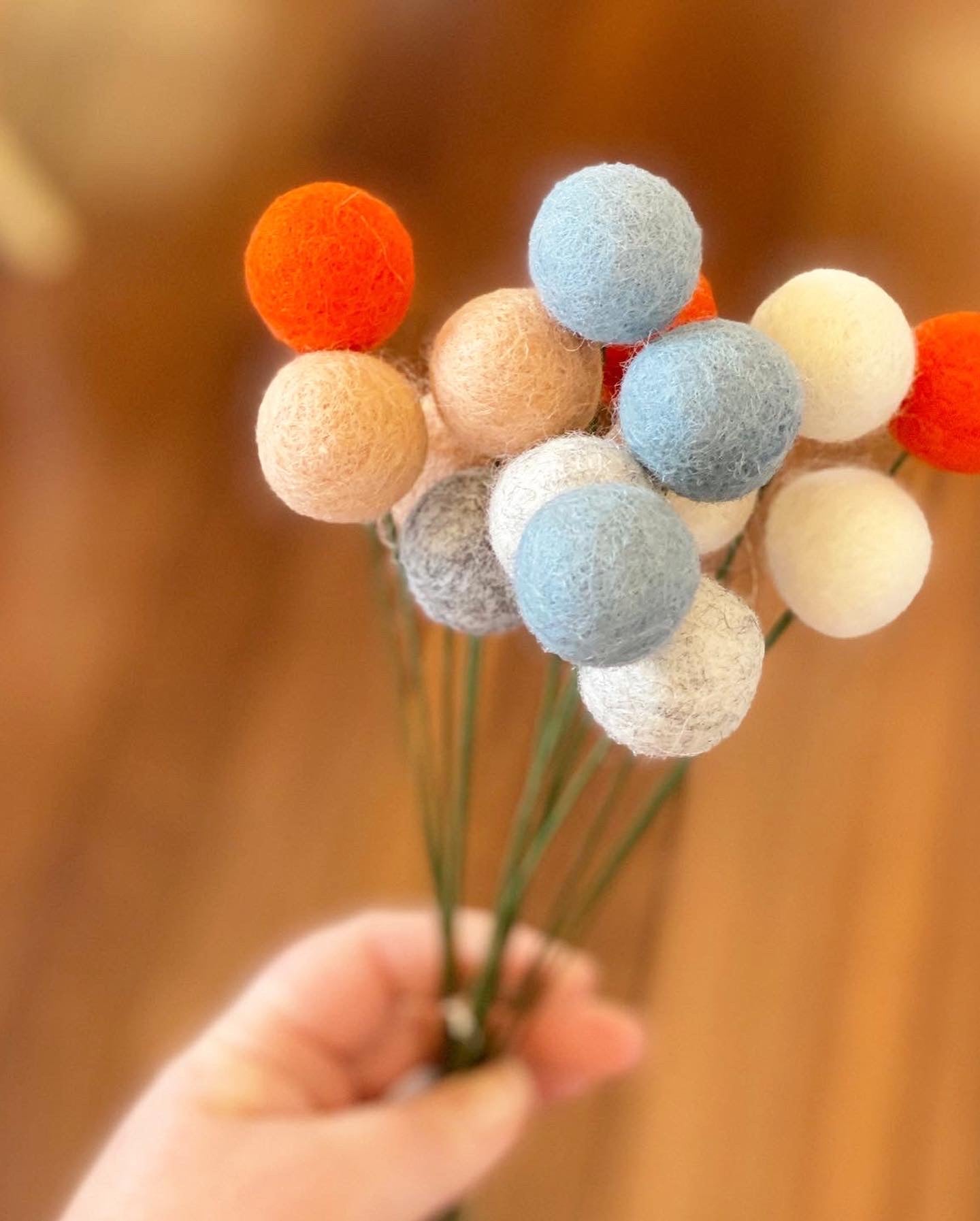 Pom-Pom Flower Singles