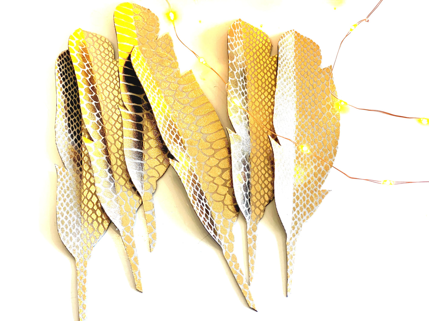 Single Feather Magnet - Golden Speckle