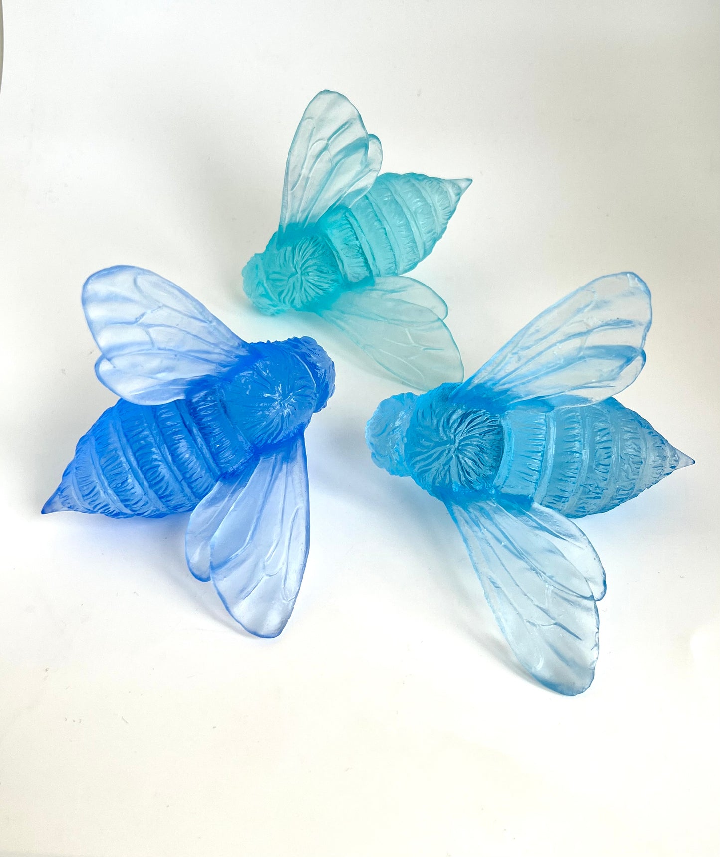 Bee - Limited Edition Raro Blue