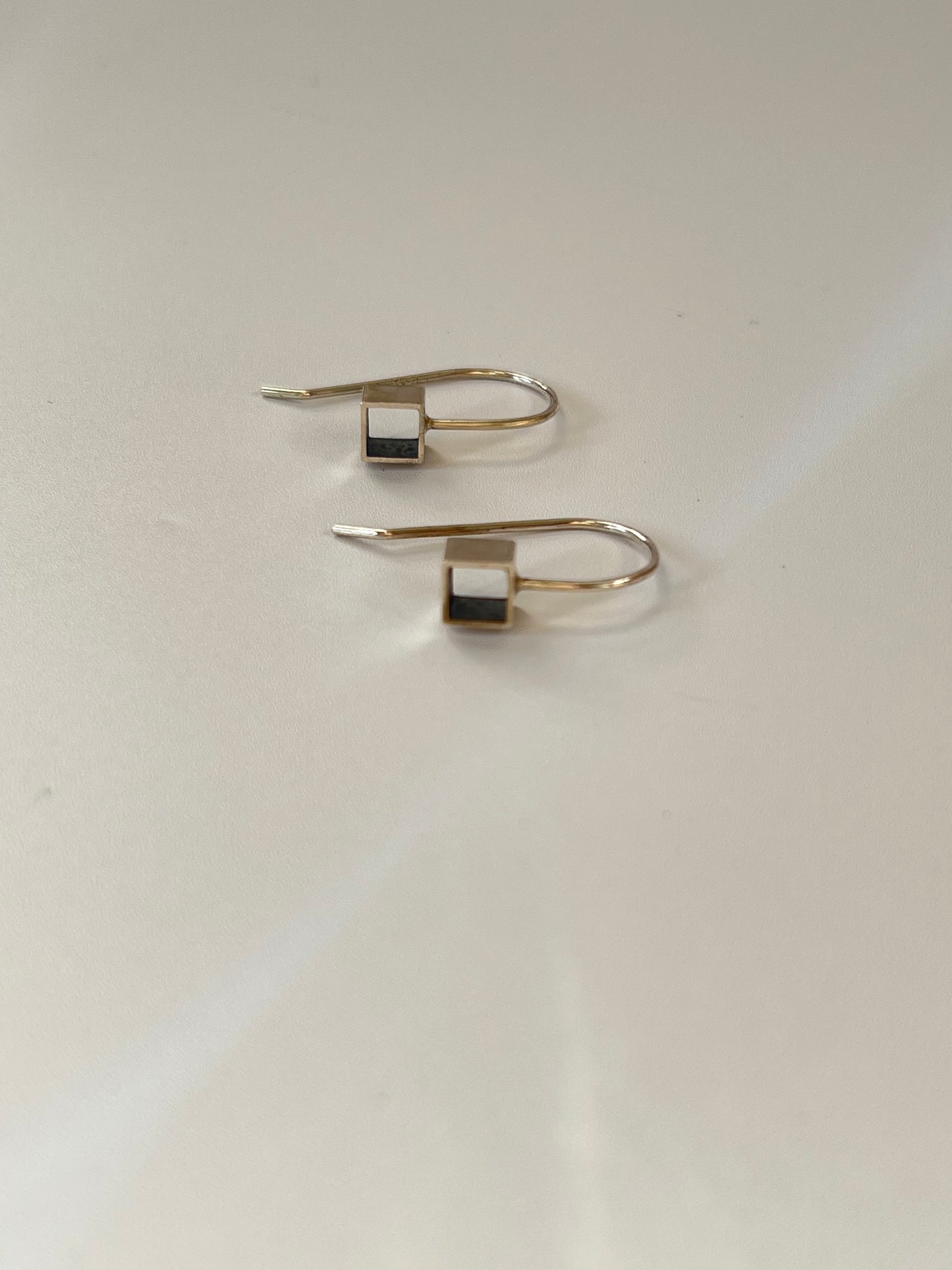 Silver Boxes with Black inside - earrings (#214)