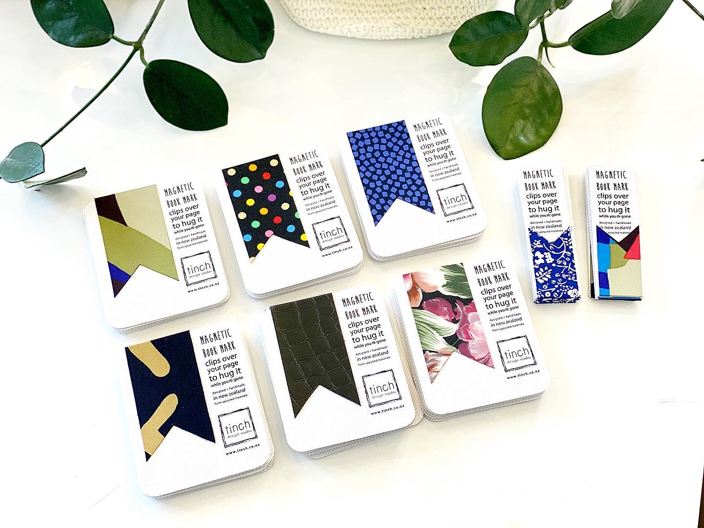 Magnetic Bookmark - Black, Purple Squares