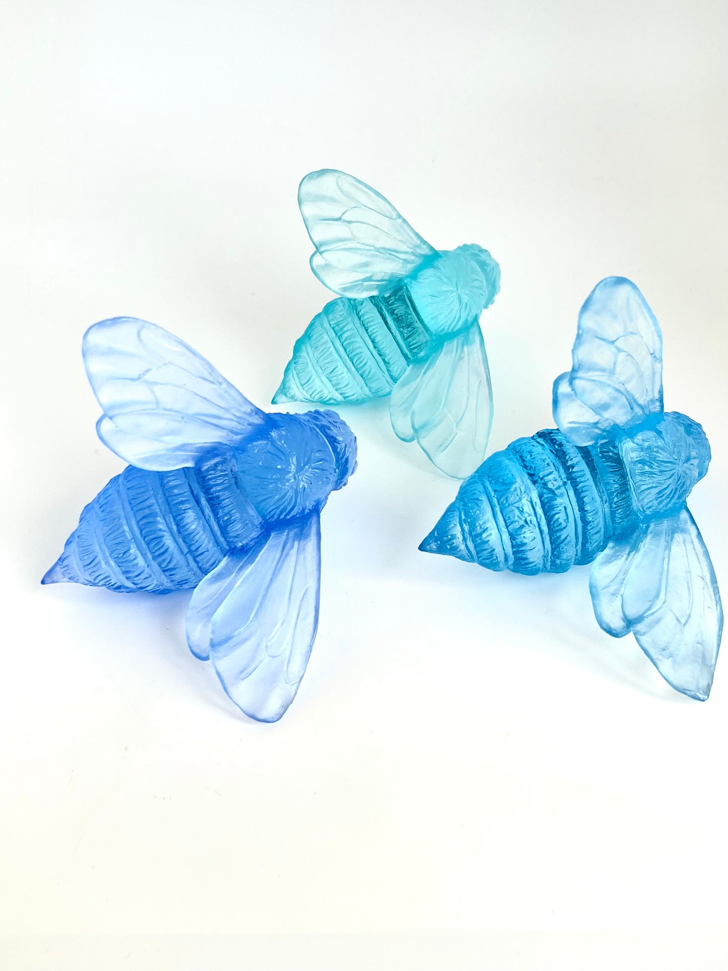 Bee - Pale Cobalt Blue