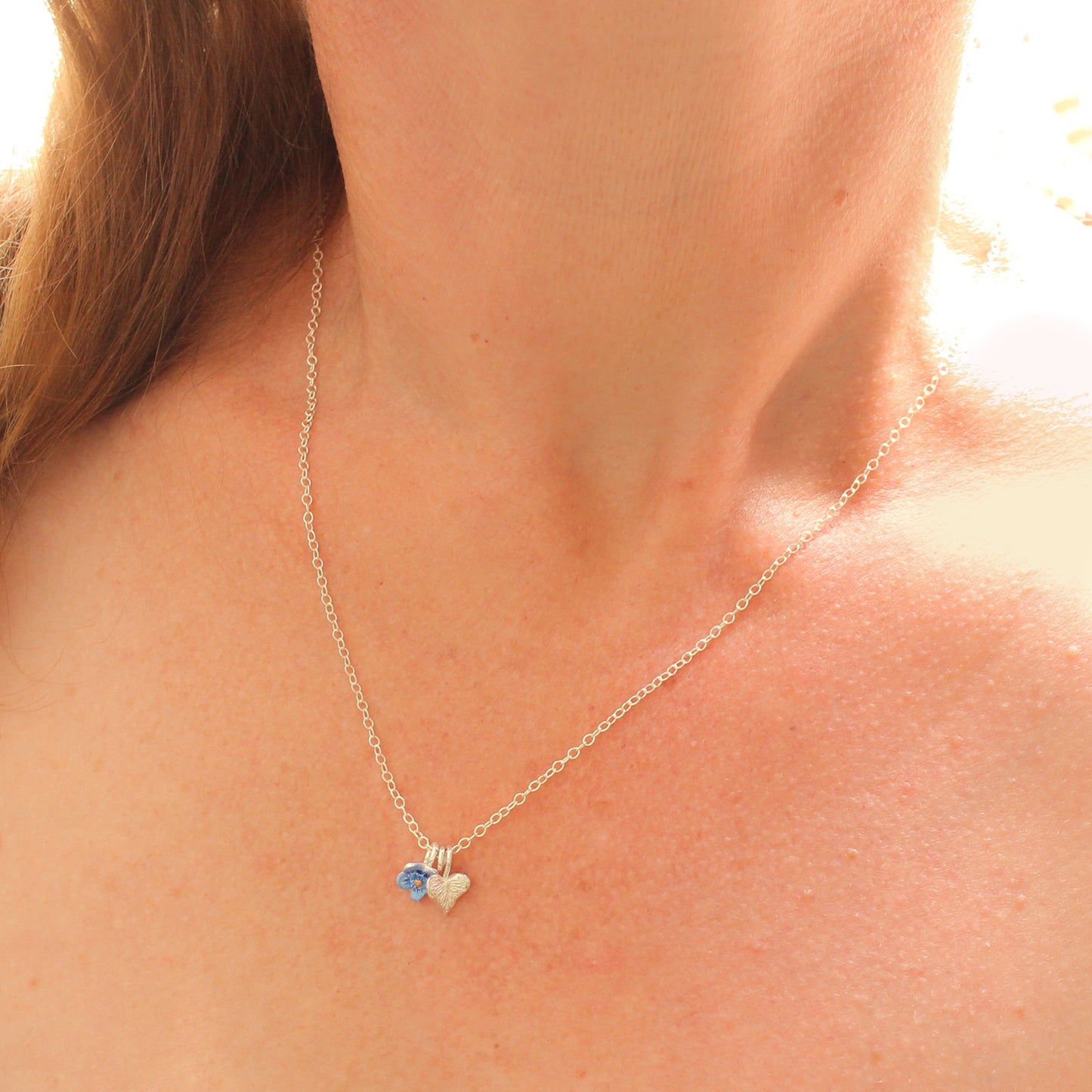 Sweetheart Forget Me Not Flower Necklace - Silver Heart)