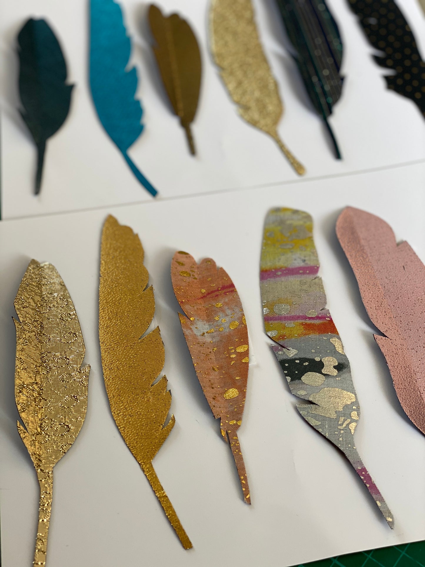 Feather Magnet Set - Mixed Metallics