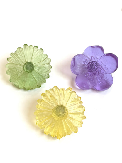 Cast Glass Daisy Flower - Pale Emerald garden path series