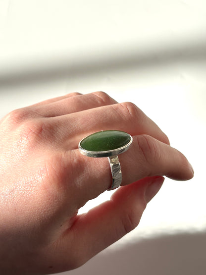 Extra Large Oval Ring with textured band - Jade & Sterling Silver  (RI-OV7)