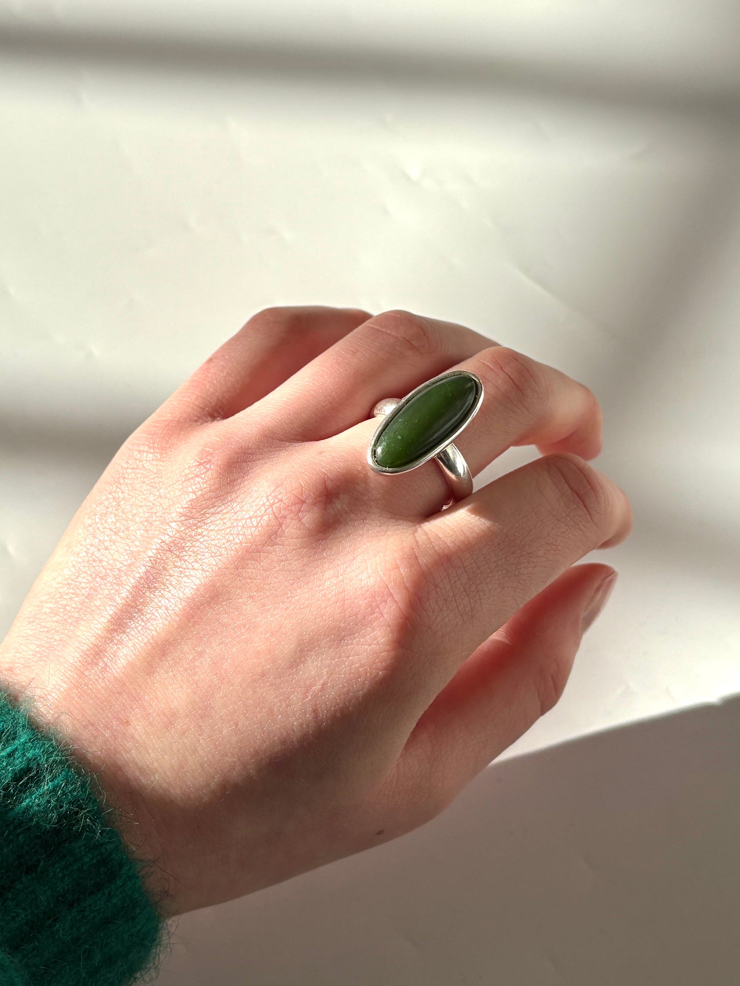 Extra long skinny Oval Ring (RI-OV8)