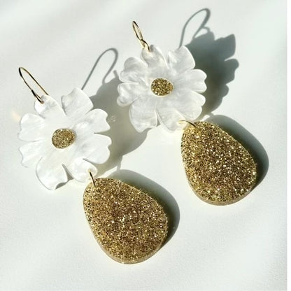 Fiesta Earrings - Pearl / Gold