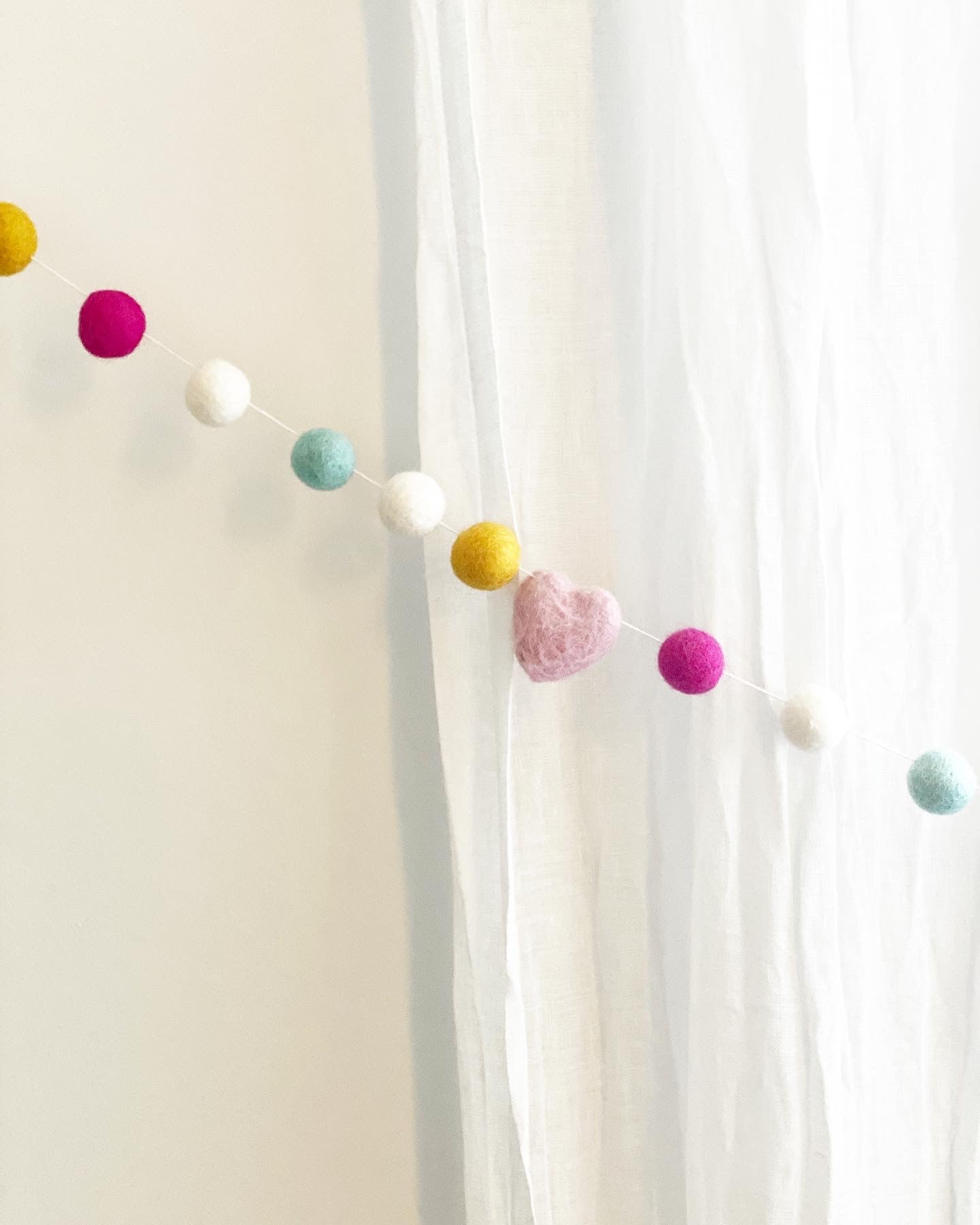 School Holiday Session - make a Pom Pom Garland at inc!