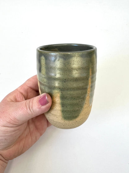 Ceramic Takeaway Cup - Kelp Green Scallops