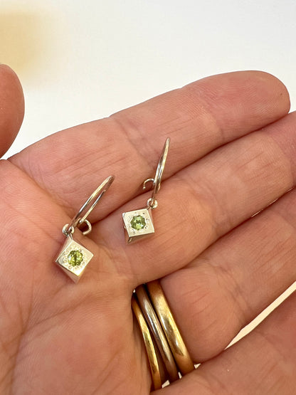 Daisy Cluster Hoop Earrings with Peridot by Holly Howe HH050