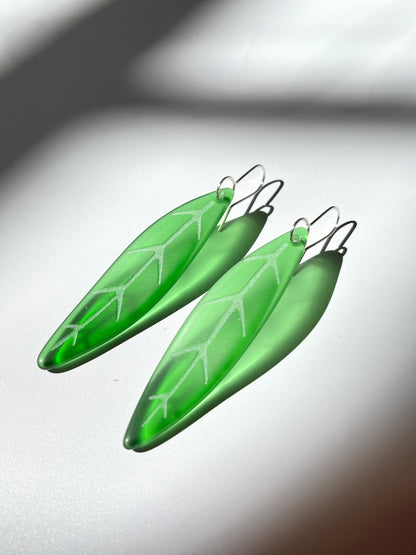 Tawa Leaf Earrings - Green Glass