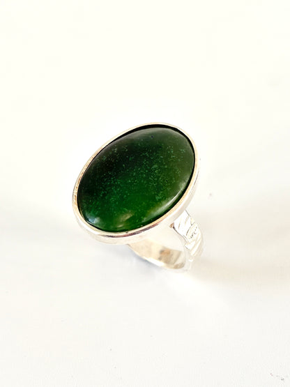Extra Large Oval Ring with textured band - Jade & Sterling Silver  (RI-OV7)