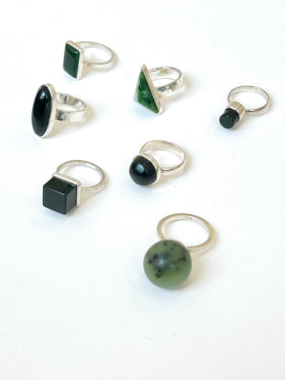 Long Triangle Facet Pounamu & Sterling Silver Texture Ring (RI-TR3)