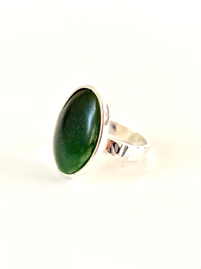 Extra Large Oval Ring with textured band - Jade & Sterling Silver  (RI-OV7)