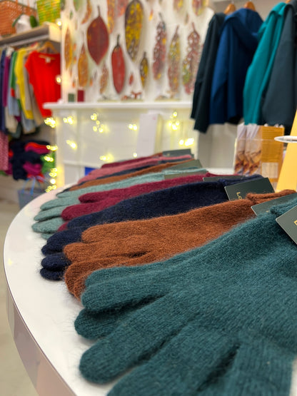Possum Merino Turn Back Gloves - Pinot
