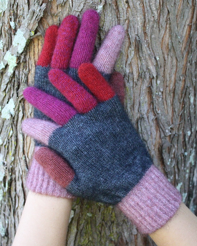 Tempo Possum Merino Gloves - Pinks